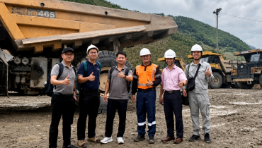 Cùng đại diện hãng lốp Bridgestone đi thăm gặp khách hàng Apatit