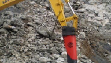 Hydraulic breaker midsize